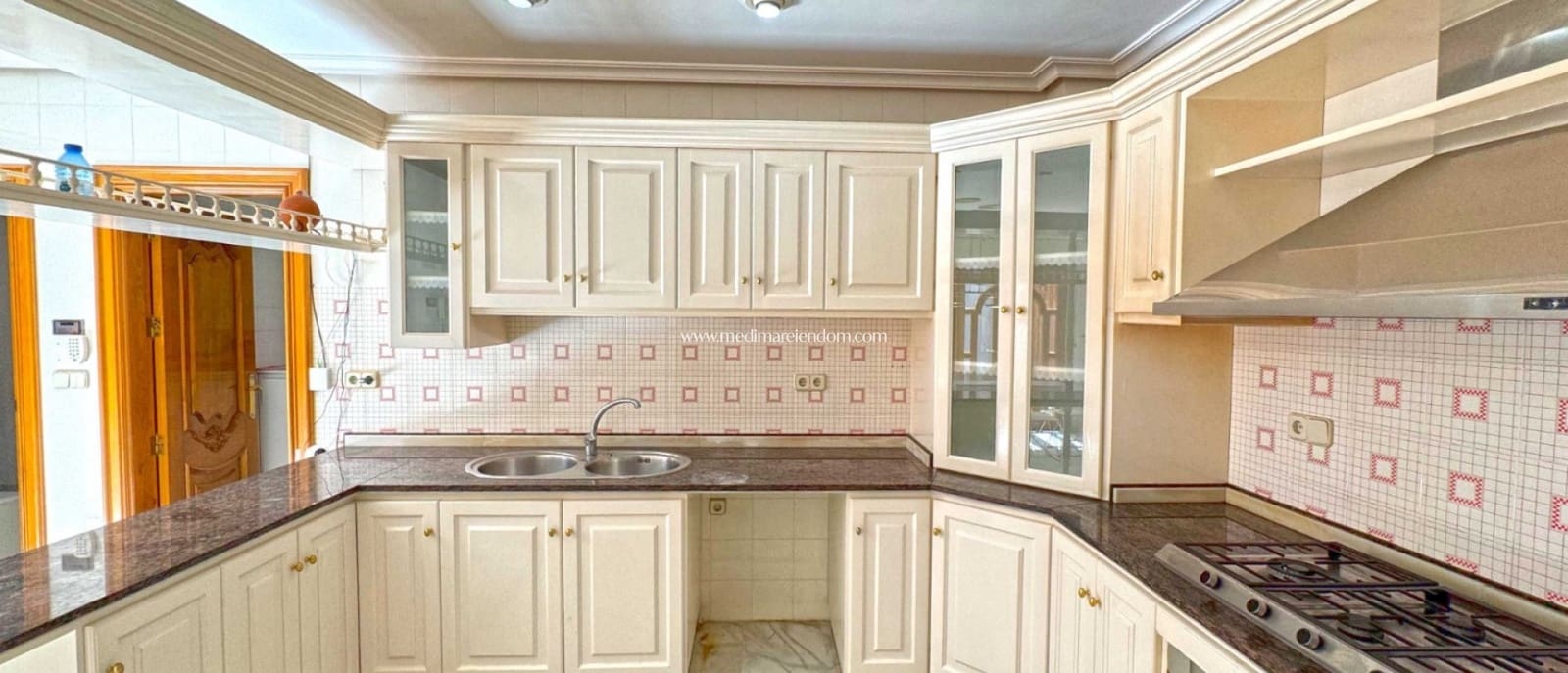 6 bedroom Apartment for sale in San Pedro del Pinatar - € 415,000 (Ref: 9405798)