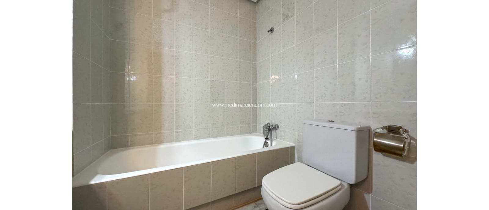 6 bedroom Apartment for sale in San Pedro del Pinatar - € 415,000 (Ref: 9405798)