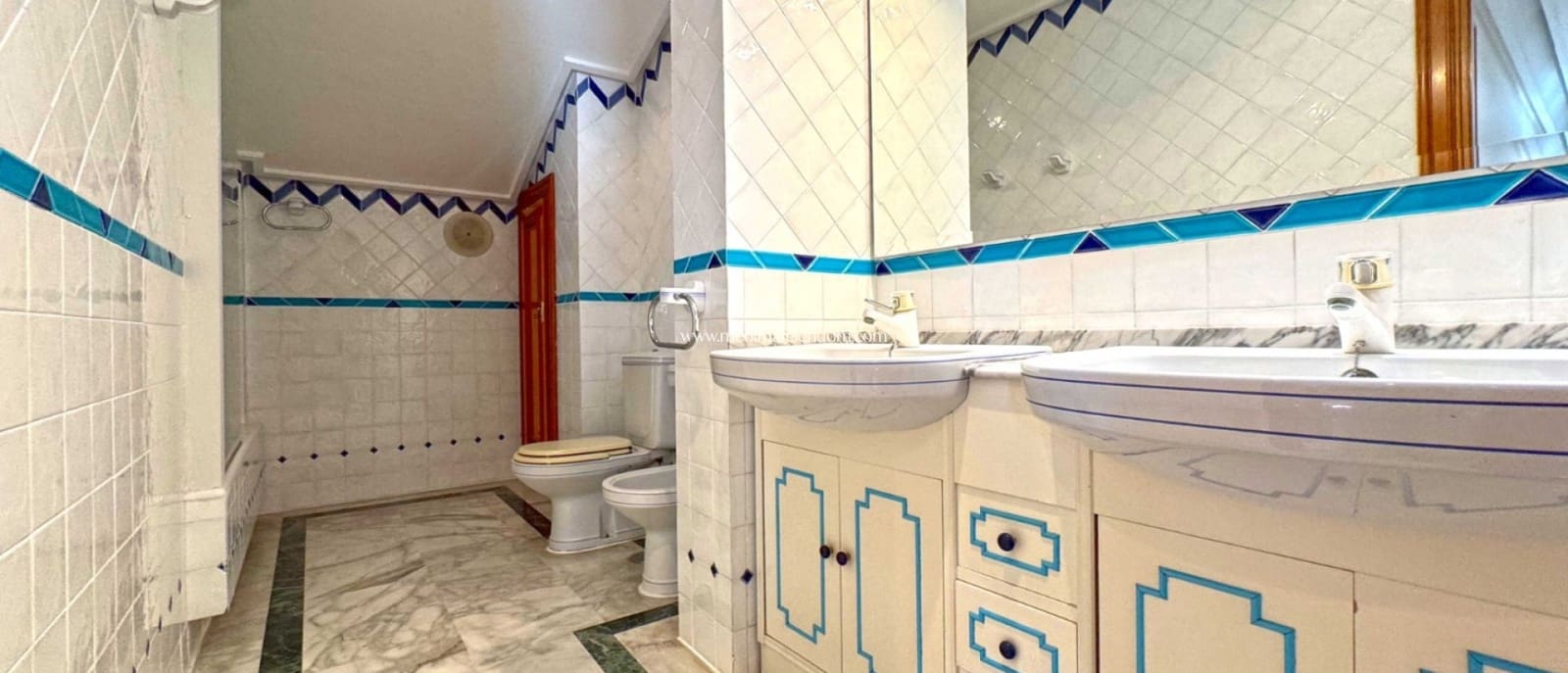 6 bedroom Apartment for sale in San Pedro del Pinatar - € 415,000 (Ref: 9405798)