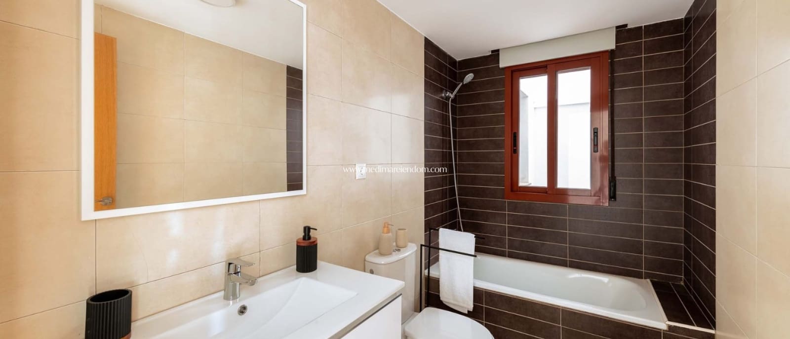 2 bedroom Apartment for sale in Avileses with garage - € 99,000 (Ref: 9415066)