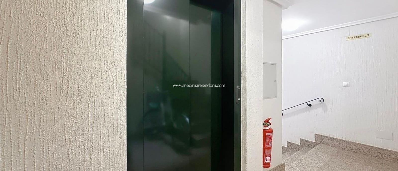 2 slaapkamer Appartement te koop in Los Cuarteros met zwembad - € 257.000 (Ref: 9421564)