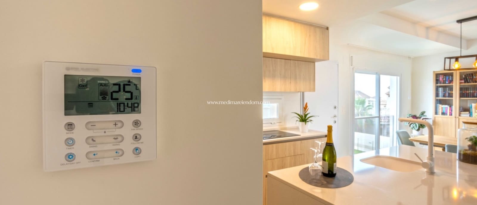 2 bedroom Apartment for sale in Villamartin with pool - € 299,950 (Ref: 9421566)