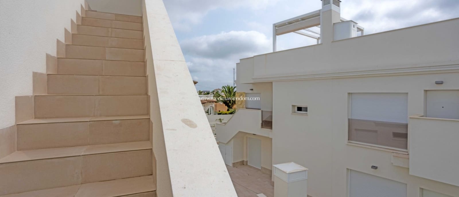 2 bedroom Apartment for sale in Villamartin with pool - € 299,950 (Ref: 9421566)