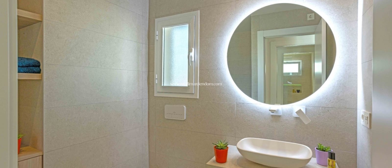 2 bedroom Apartment for sale in Villamartin with pool - € 299,950 (Ref: 9421566)