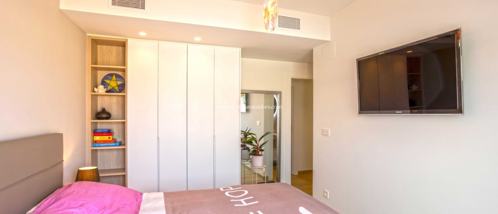 2 bedroom Apartment for sale in Villamartin with pool - € 299,950 (Ref: 9421566)