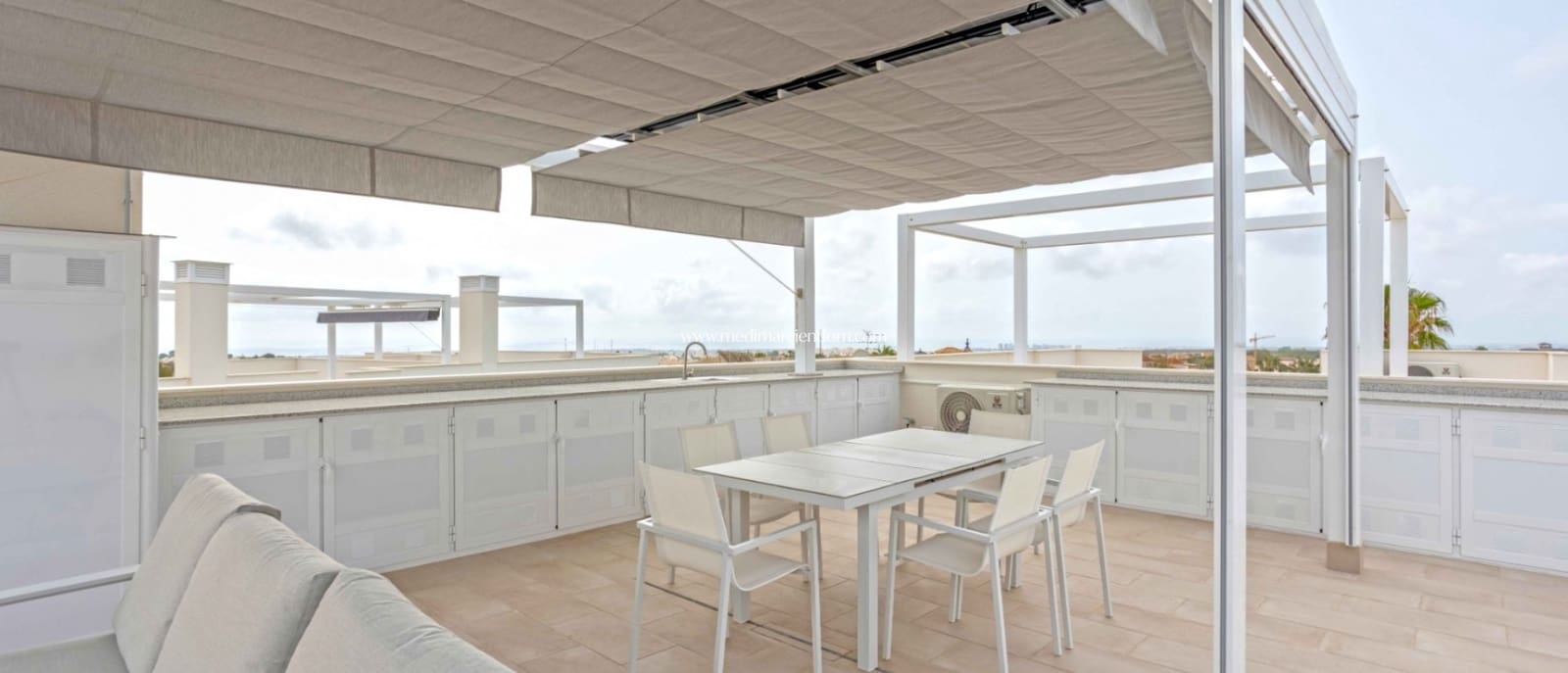 2 bedroom Apartment for sale in Villamartin with pool - € 299,950 (Ref: 9421566)