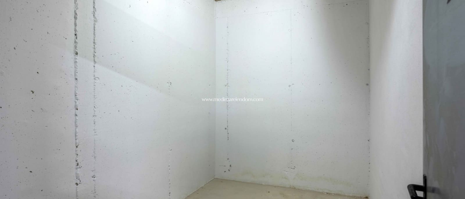 2 bedroom Apartment for sale in Villamartin with pool - € 299,950 (Ref: 9421566)