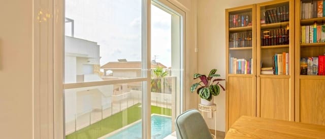 2 soveværelse Lejlighed til salg i Villamartin, Orihuela med swimmingpool - € 299.950 (Ref: 9421566)