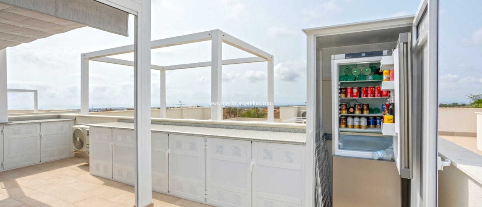 2 bedroom Apartment for sale in Villamartin with pool - € 299,950 (Ref: 9421566)