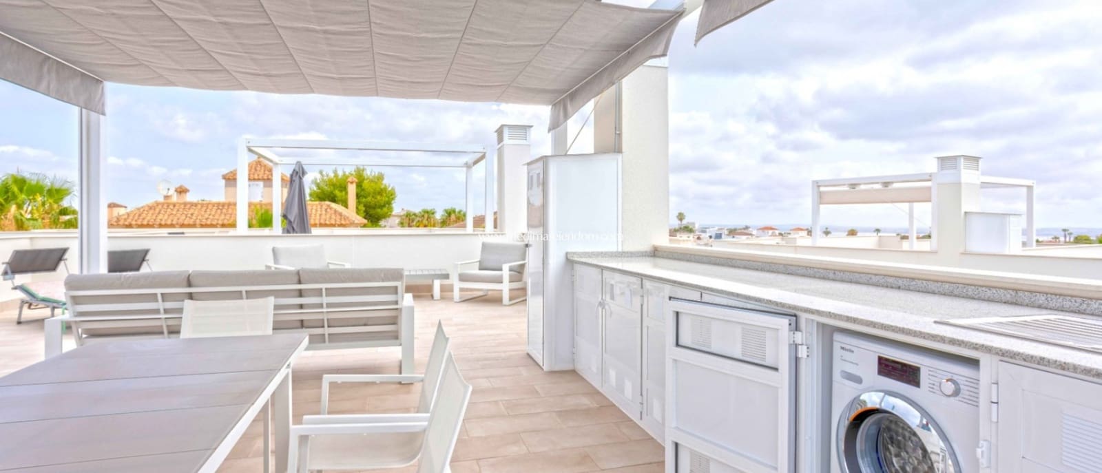 2 bedroom Apartment for sale in Villamartin with pool - € 299,950 (Ref: 9421566)