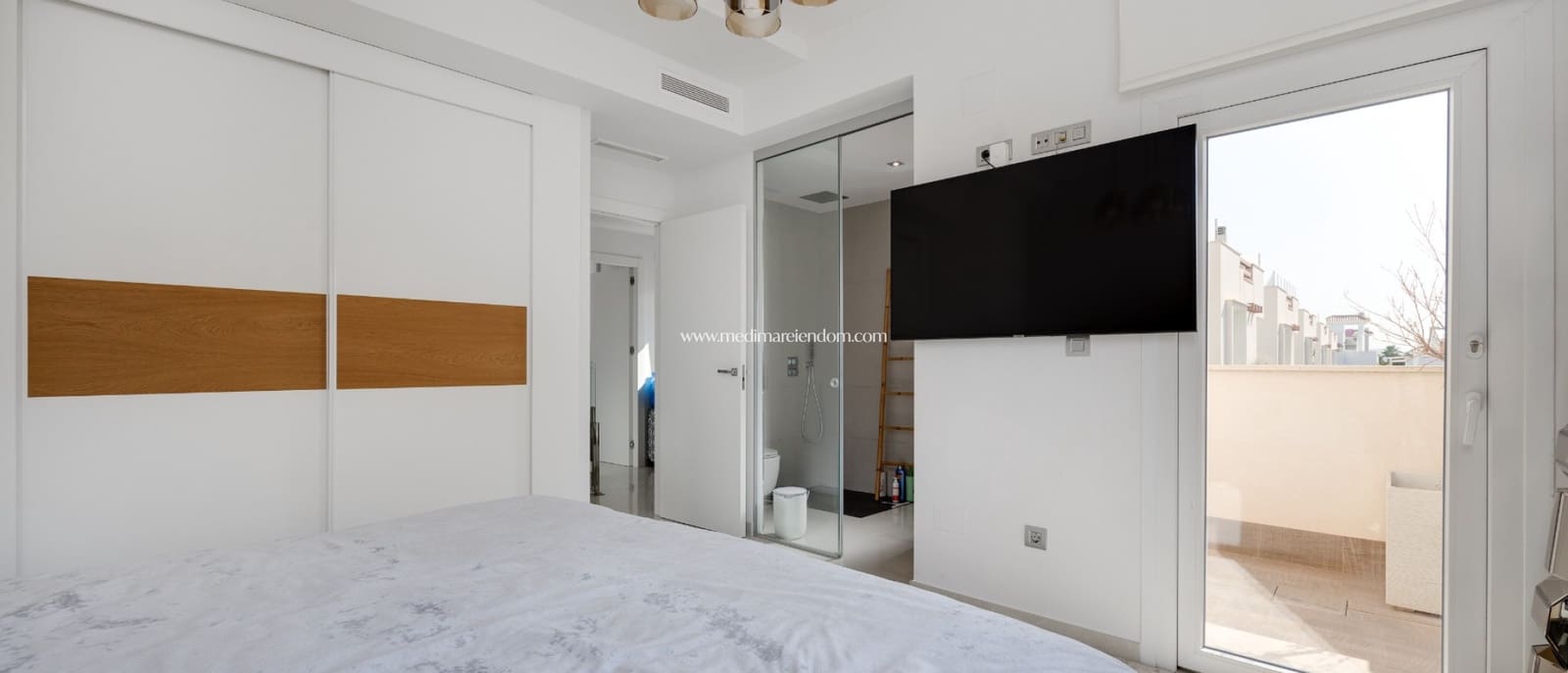 3 bedroom Villa for sale in Ciudad Quesada with pool garage - € 579,000 (Ref: 9421570)