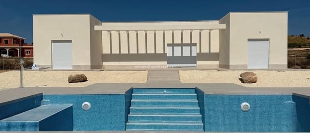 3 quarto Moradia para venda em Pinoso com piscina - 356 000 € (Ref: 9432350)