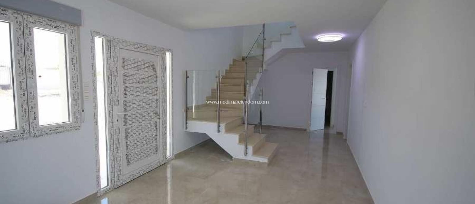 4 bedroom Villa for sale in Pinoso with pool - € 491,000 (Ref: 9432351)