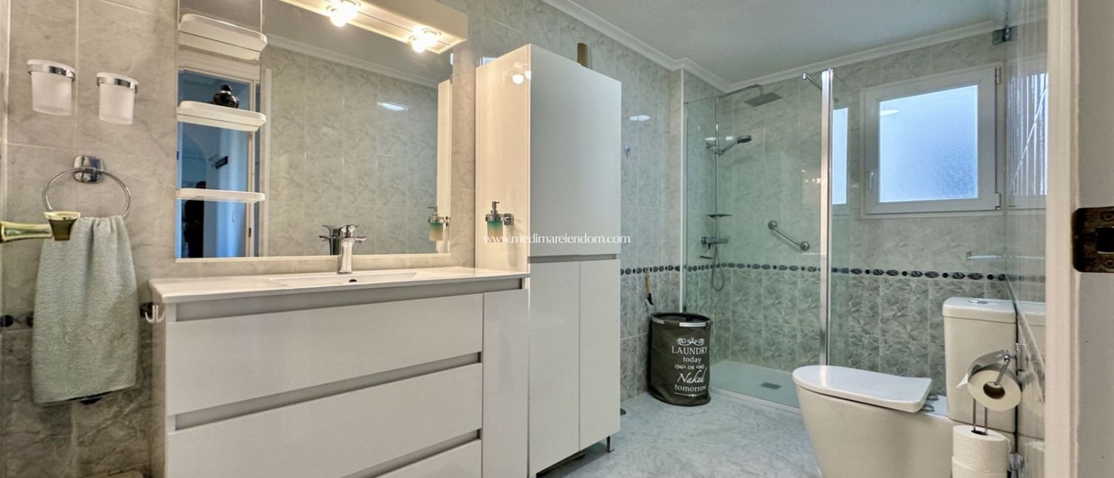 2 bedroom Apartment for sale in Playa Flamenca with pool - € 199,000 (Ref: 9432354)