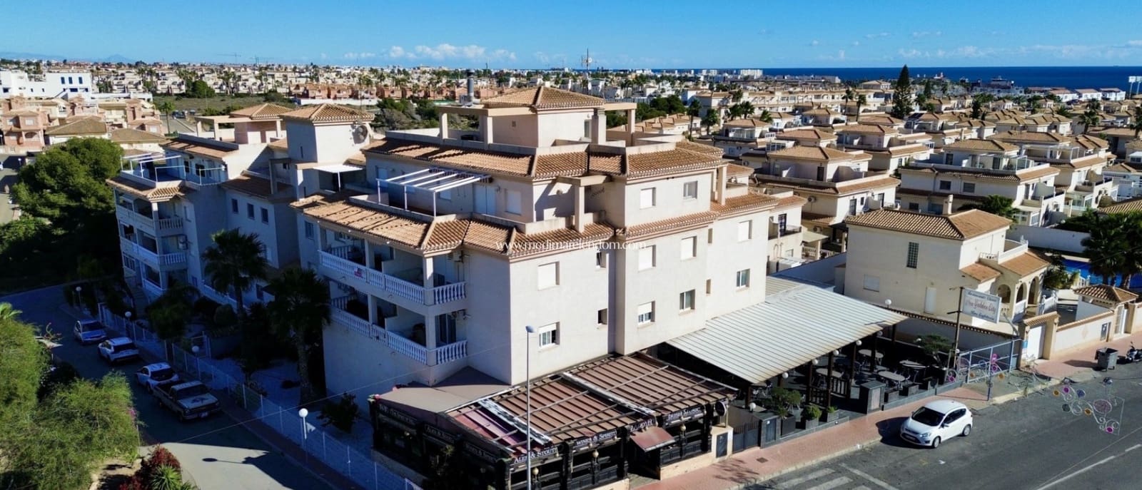 2 bedroom Apartment for sale in Playa Flamenca with pool - € 199,000 (Ref: 9432354)