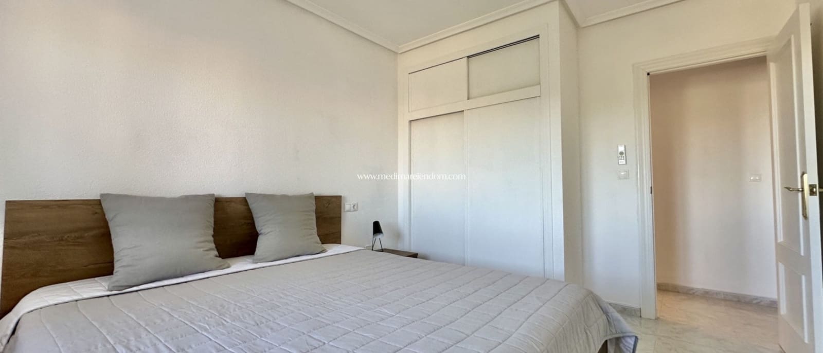 2 bedroom Apartment for sale in Playa Flamenca with pool - € 199,000 (Ref: 9432354)