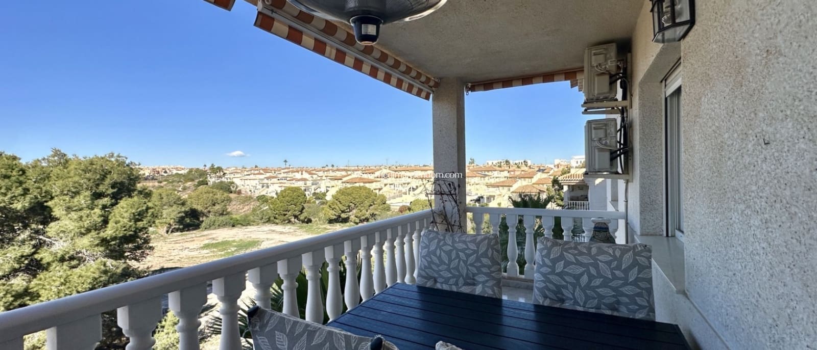 2 bedroom Apartment for sale in Playa Flamenca with pool - € 199,000 (Ref: 9432354)