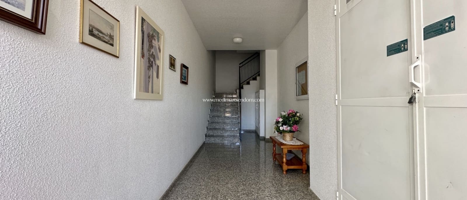 2 bedroom Apartment for sale in Playa Flamenca with pool - € 199,000 (Ref: 9432354)