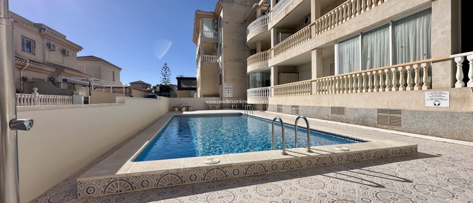 2 bedroom Apartment for sale in Playa Flamenca with pool - € 199,000 (Ref: 9432354)