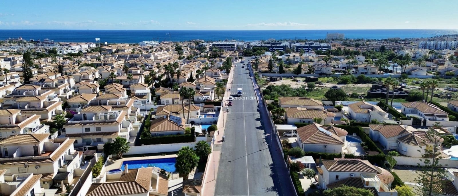 2 bedroom Apartment for sale in Playa Flamenca with pool - € 199,000 (Ref: 9432354)