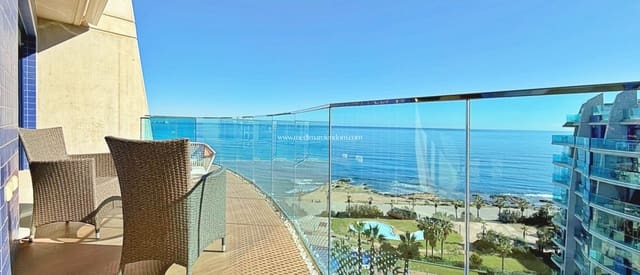 2 makuuhuone Kattohuoneisto myytävänä paikassa Punta Prima, Torrevieja - 715 000 € (Ref: 9432357)