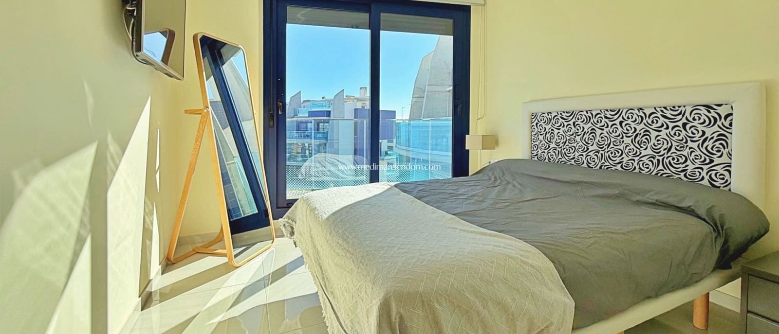 2 makuuhuone Kattohuoneisto myytävänä paikassa Punta Prima - 715 000 € (Ref: 9432357)