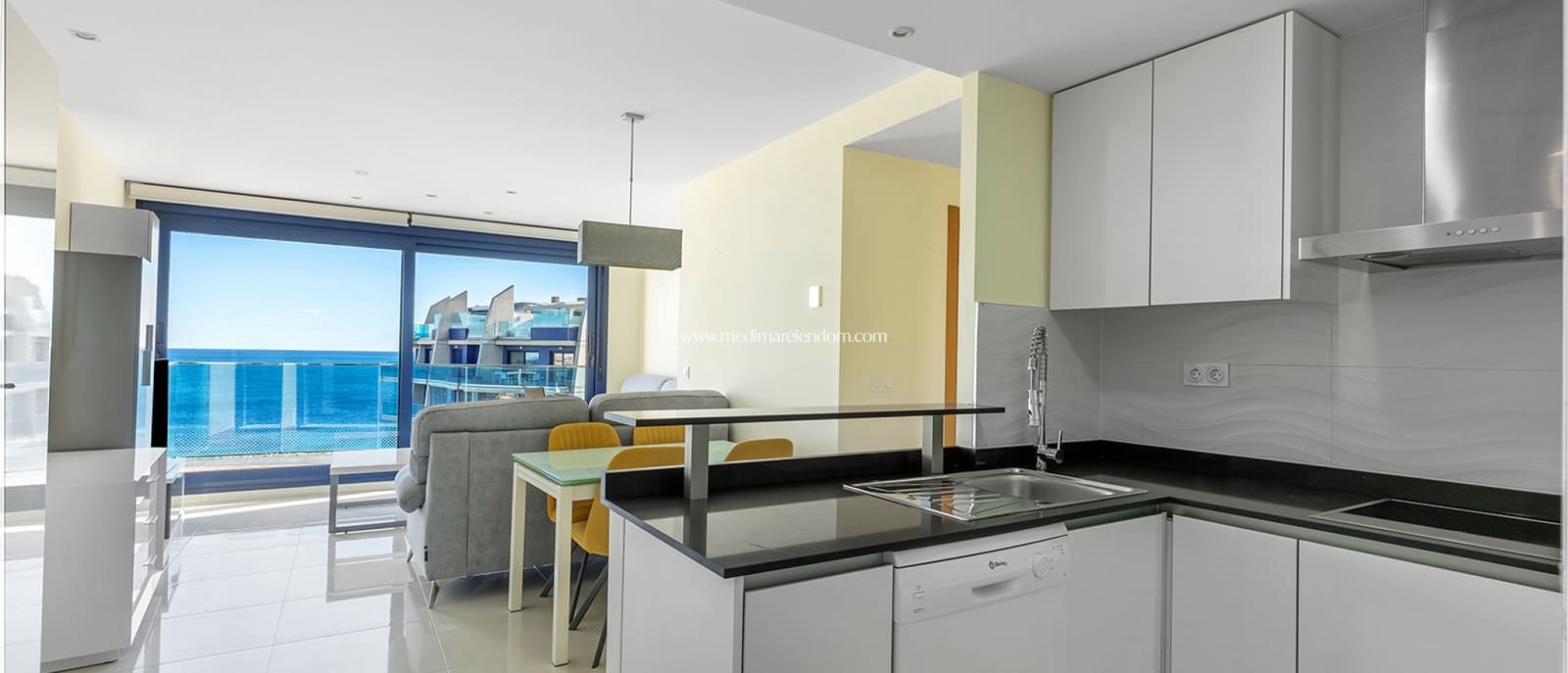 2 soveværelse Penthouse til salg i Punta Prima - € 715.000 (Ref: 9432357)