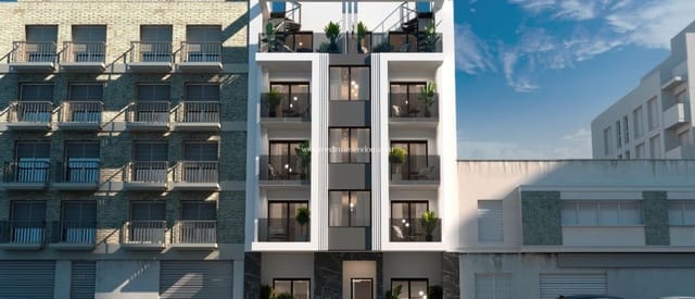 Ático de 2 habitaciones en Las Piscinas Naturales, Torrevieja en venta con piscina - 440.000 € (Ref: 9432362)