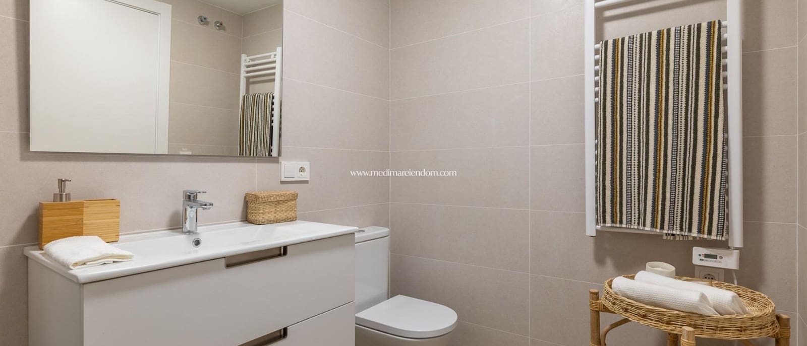 2 soveværelse Lejlighed til salg i Calpe / Calp med swimmingpool - € 375.000 (Ref: 9432363)