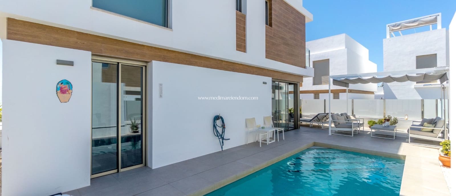 3 Zimmer Villa zu verkaufen in Villamartin mit Pool - 429.000 € (Ref: 9432365)