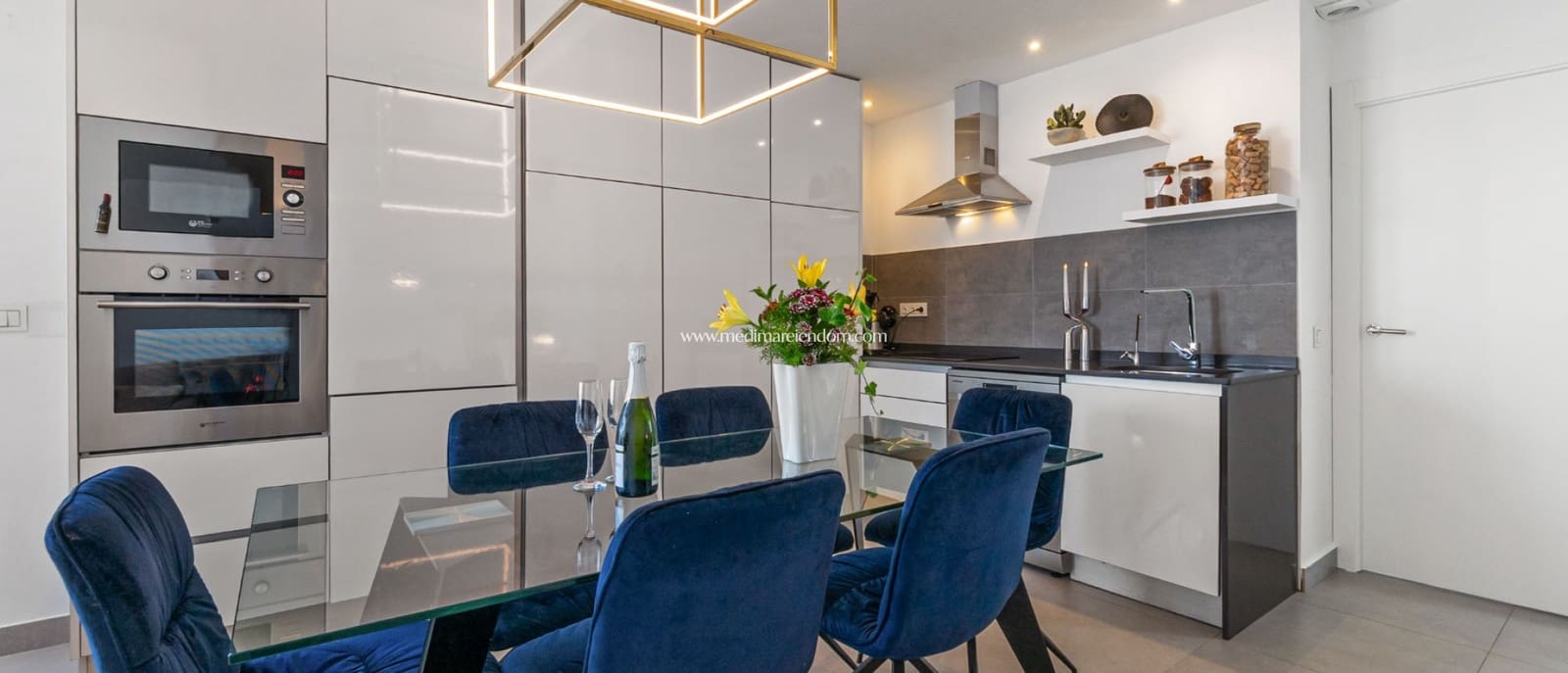 3 Zimmer Villa zu verkaufen in Villamartin mit Pool - 429.000 € (Ref: 9432365)