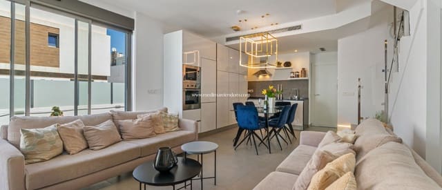 3 Zimmer Villa zu verkaufen in Villamartin, Orihuela mit Pool - 429.000 € (Ref: 9432365)