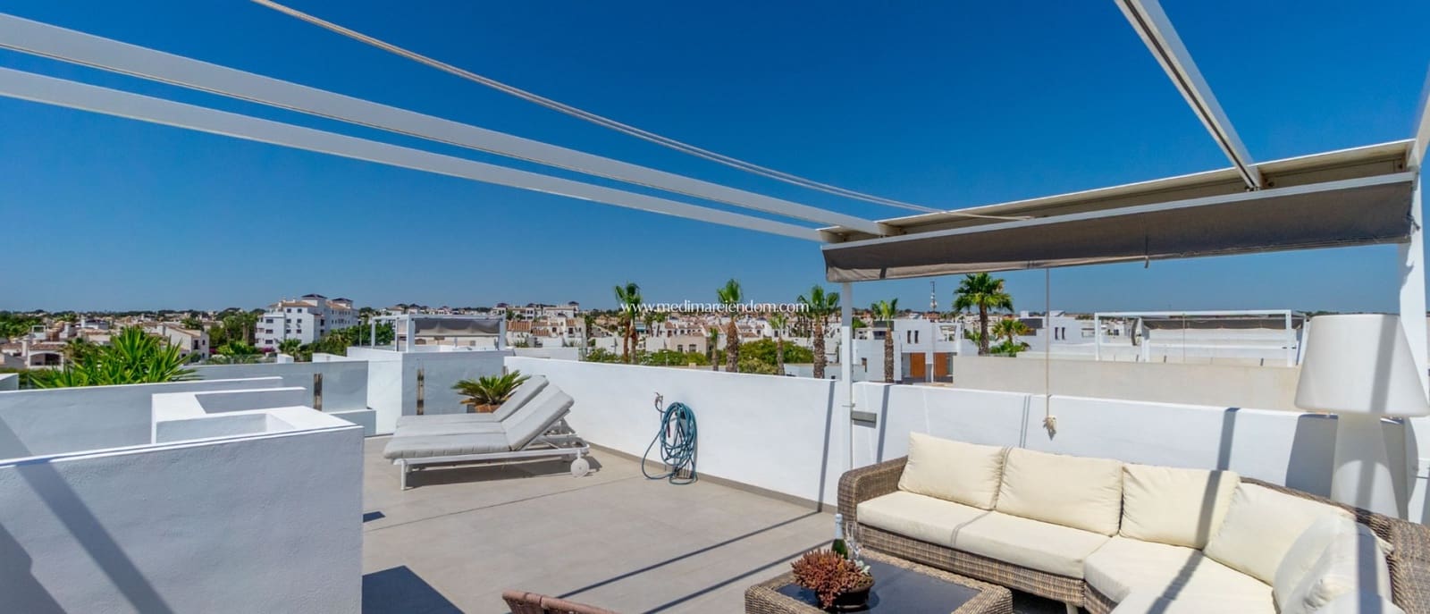 3 Zimmer Villa zu verkaufen in Villamartin mit Pool - 429.000 € (Ref: 9432365)