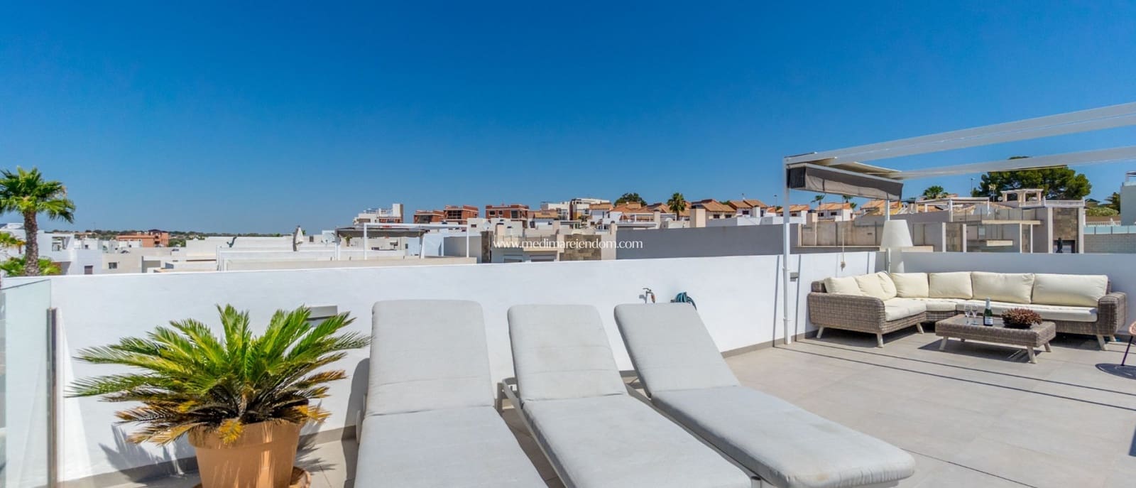 3 Zimmer Villa zu verkaufen in Villamartin mit Pool - 429.000 € (Ref: 9432365)