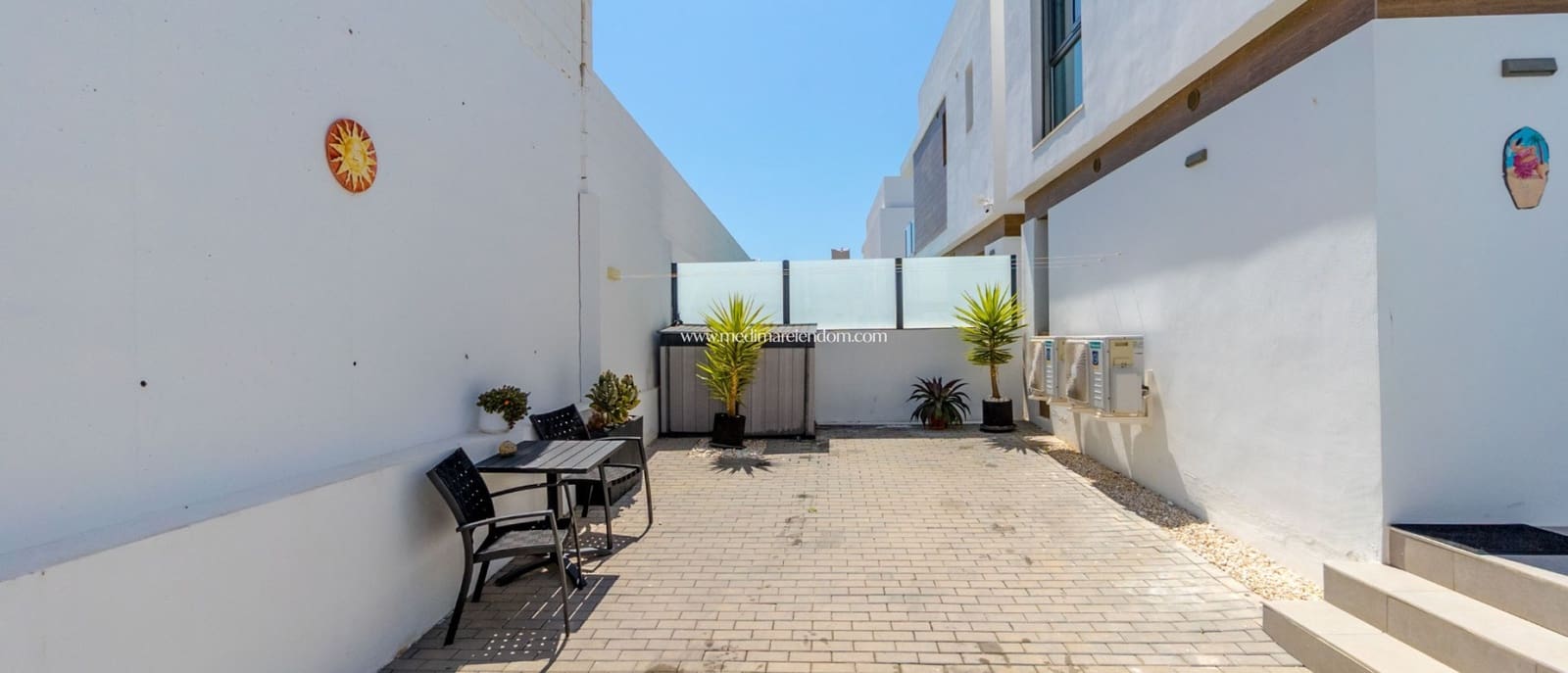 3 Zimmer Villa zu verkaufen in Villamartin mit Pool - 429.000 € (Ref: 9432365)