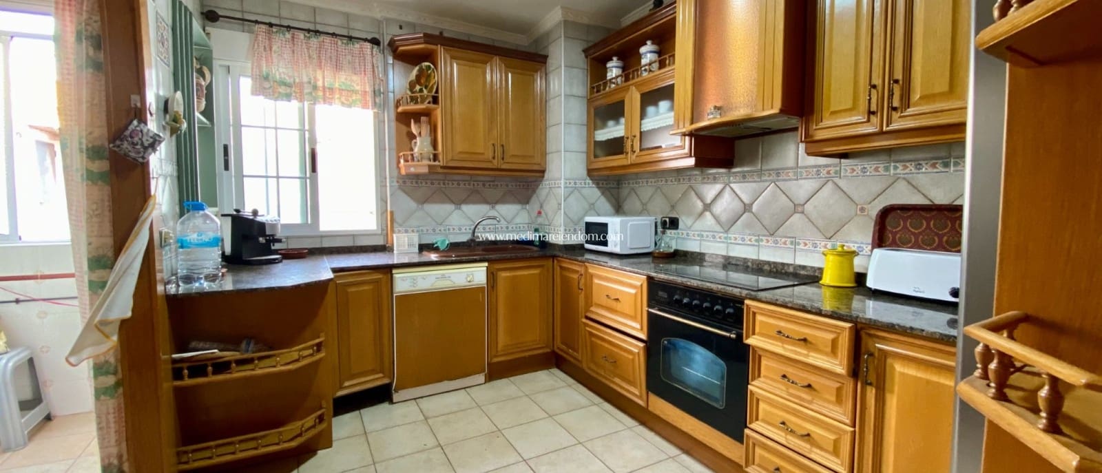 3 bedroom Apartment for sale in Torrevieja with pool - € 497,000 (Ref: 9432367)