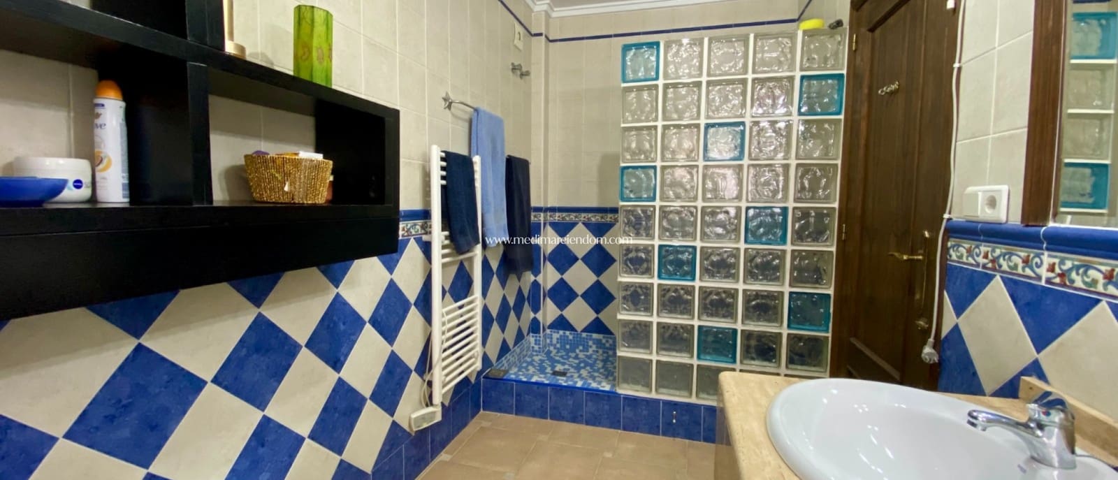 3 bedroom Villa for sale in Algorfa with pool - € 599,990 (Ref: 9432368)