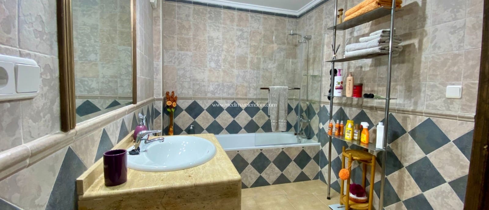 3 bedroom Villa for sale in Algorfa with pool - € 599,990 (Ref: 9432368)