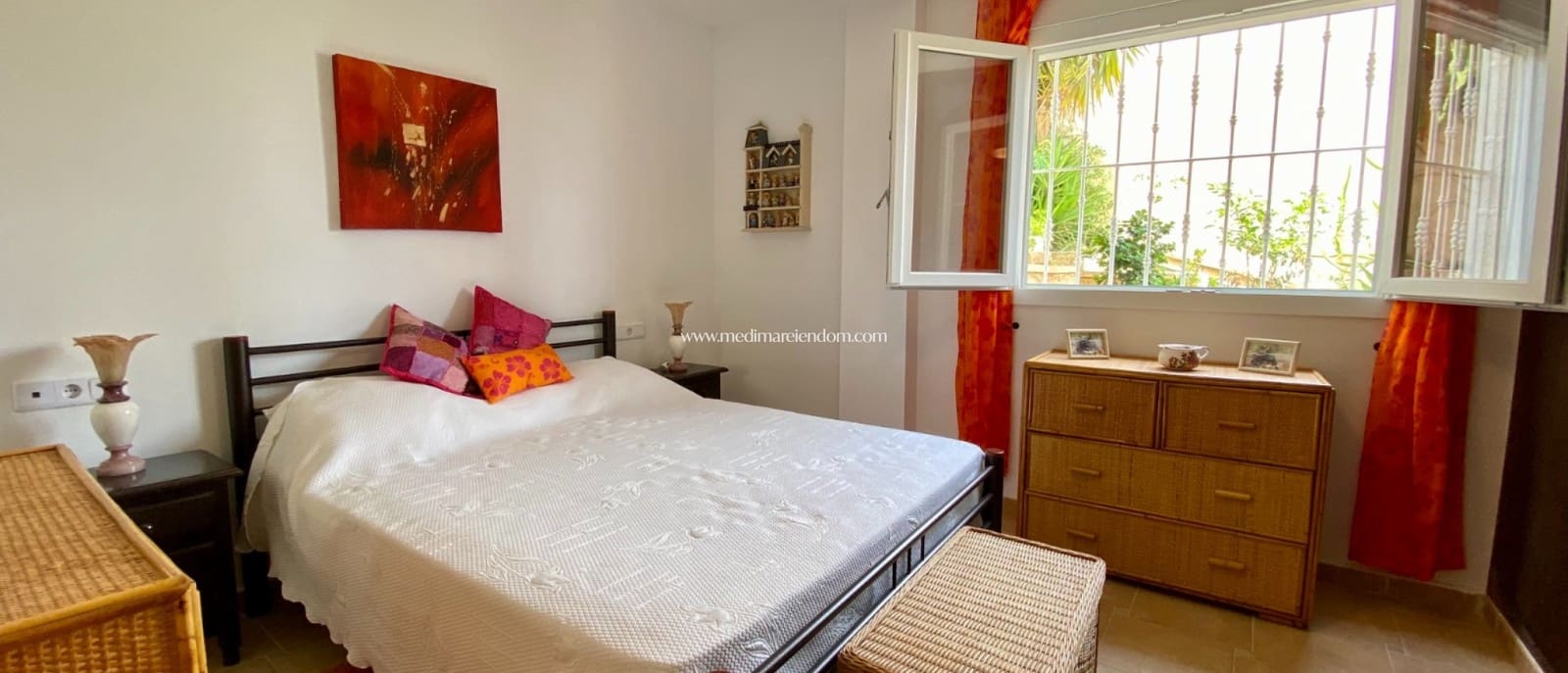 3 bedroom Villa for sale in Algorfa with pool - € 599,990 (Ref: 9432368)