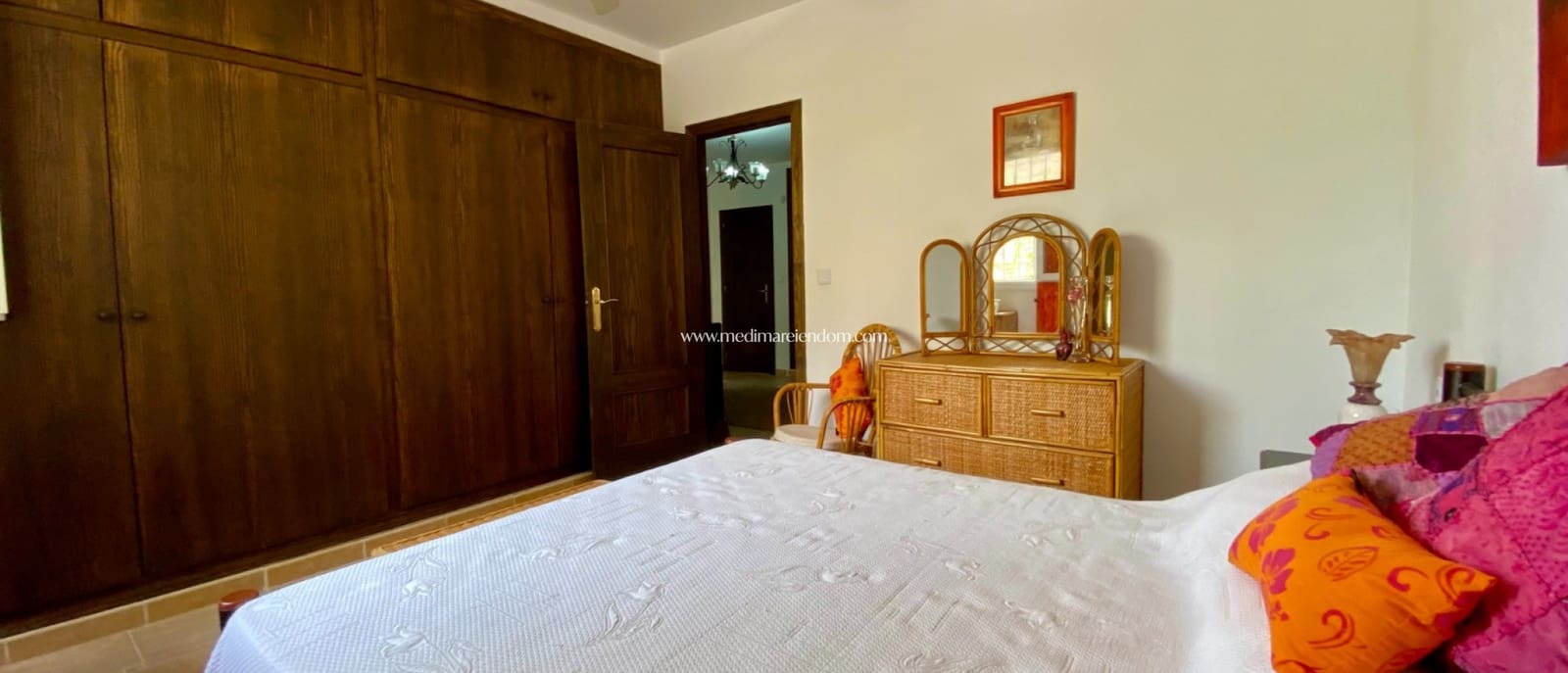 3 bedroom Villa for sale in Algorfa with pool - € 599,990 (Ref: 9432368)