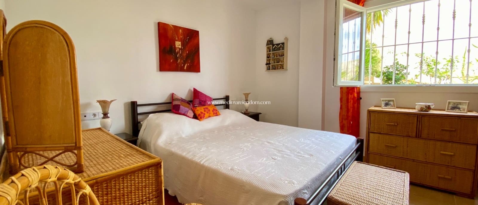 3 bedroom Villa for sale in Algorfa with pool - € 599,990 (Ref: 9432368)