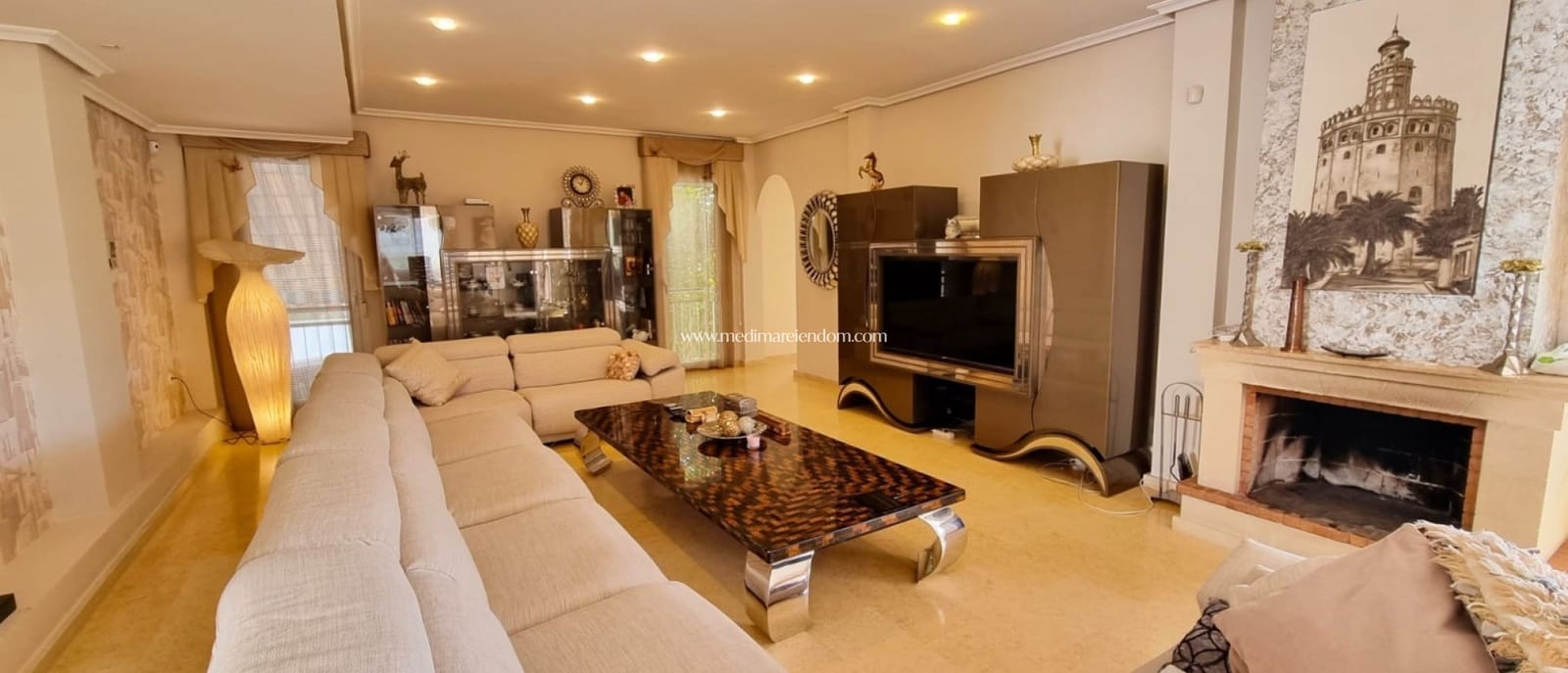 5 chambre Villa/Maison à vendre à La Mata avec piscine - 1 170 000 € (Ref: 9432370)