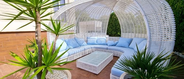 5 bedroom Villa for sale in Cañada del Molino, Torrevieja with pool - € 1,170,000 (Ref: 9432370)