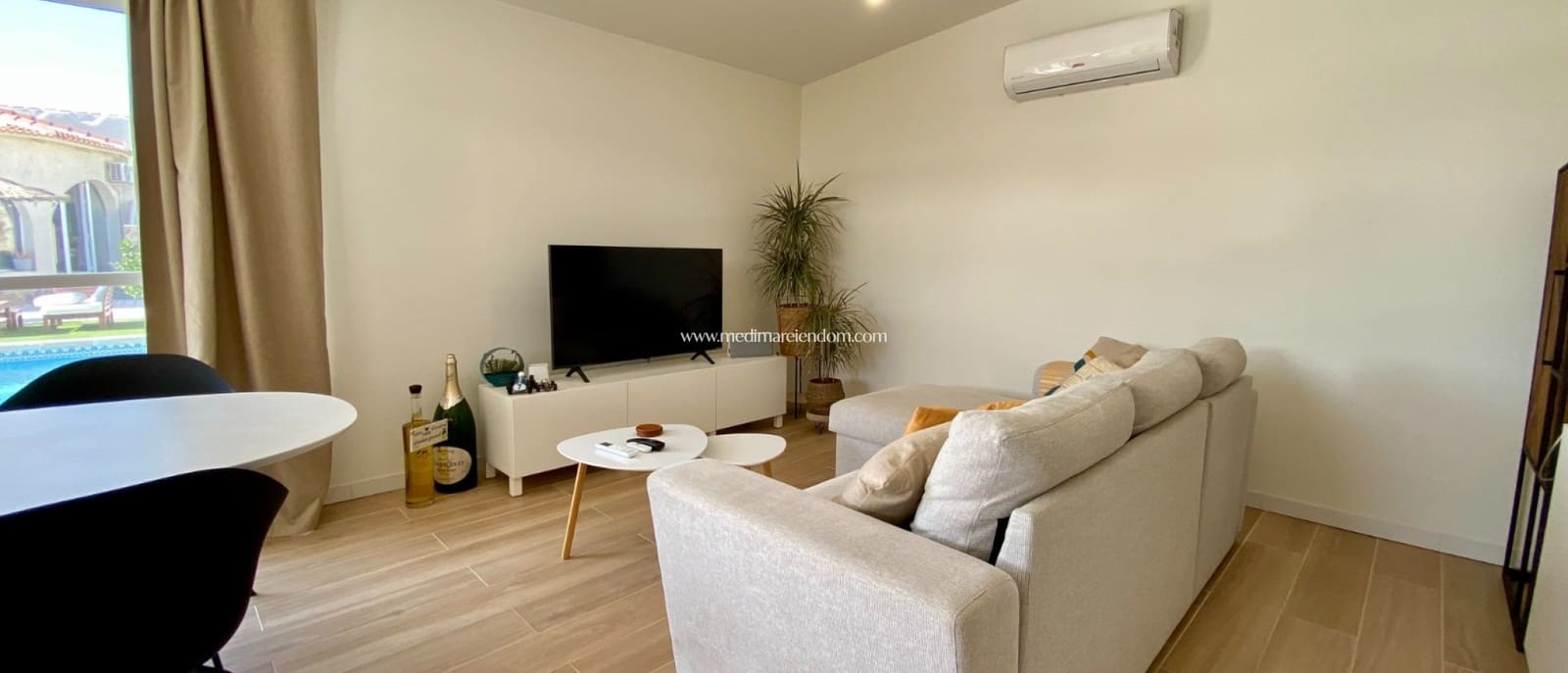 4 slaapkamer Villa te koop in Ciudad Quesada met zwembad - € 530.000 (Ref: 9432373)