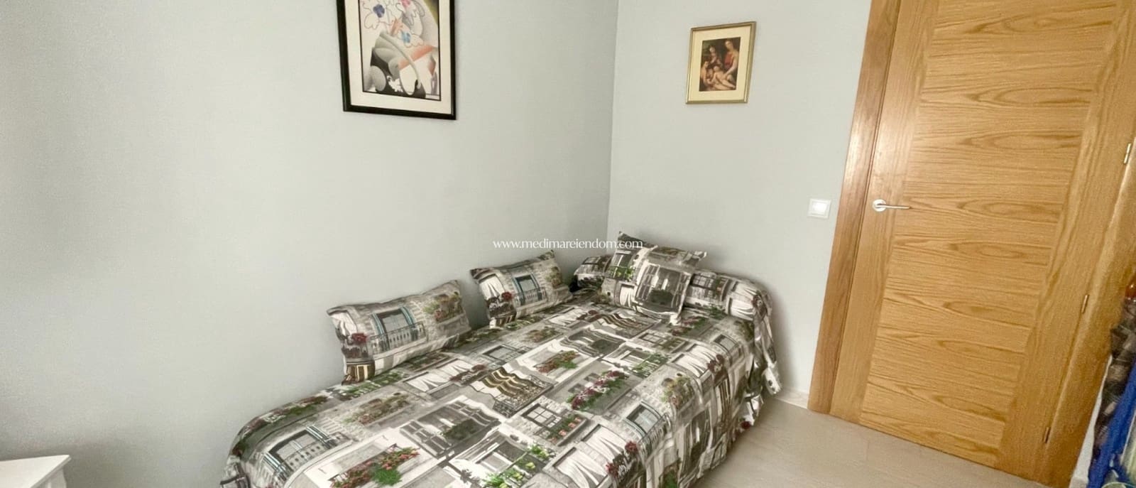 3 makuuhuone Huoneisto myytävänä paikassa Torrevieja - 329 999 € (Ref: 9432374)