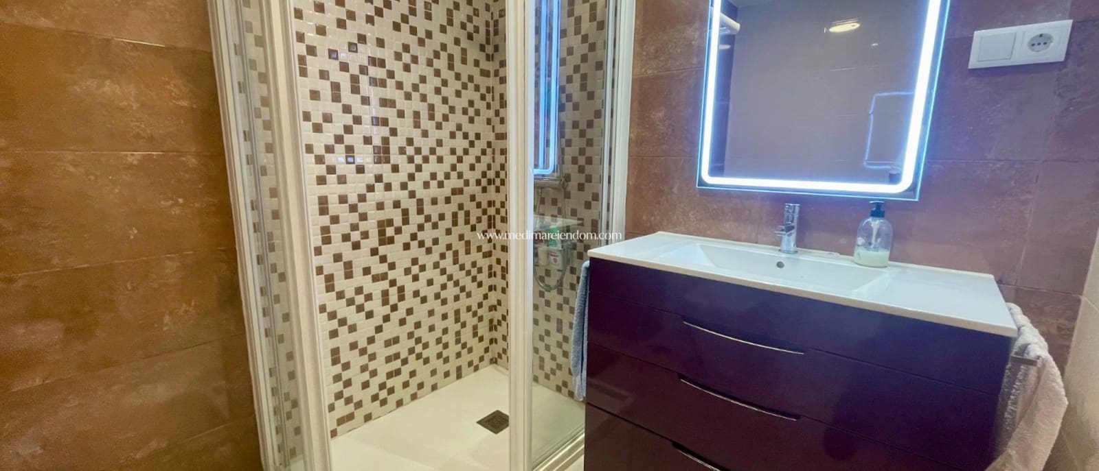 3 makuuhuone Huoneisto myytävänä paikassa Torrevieja - 329 999 € (Ref: 9432374)