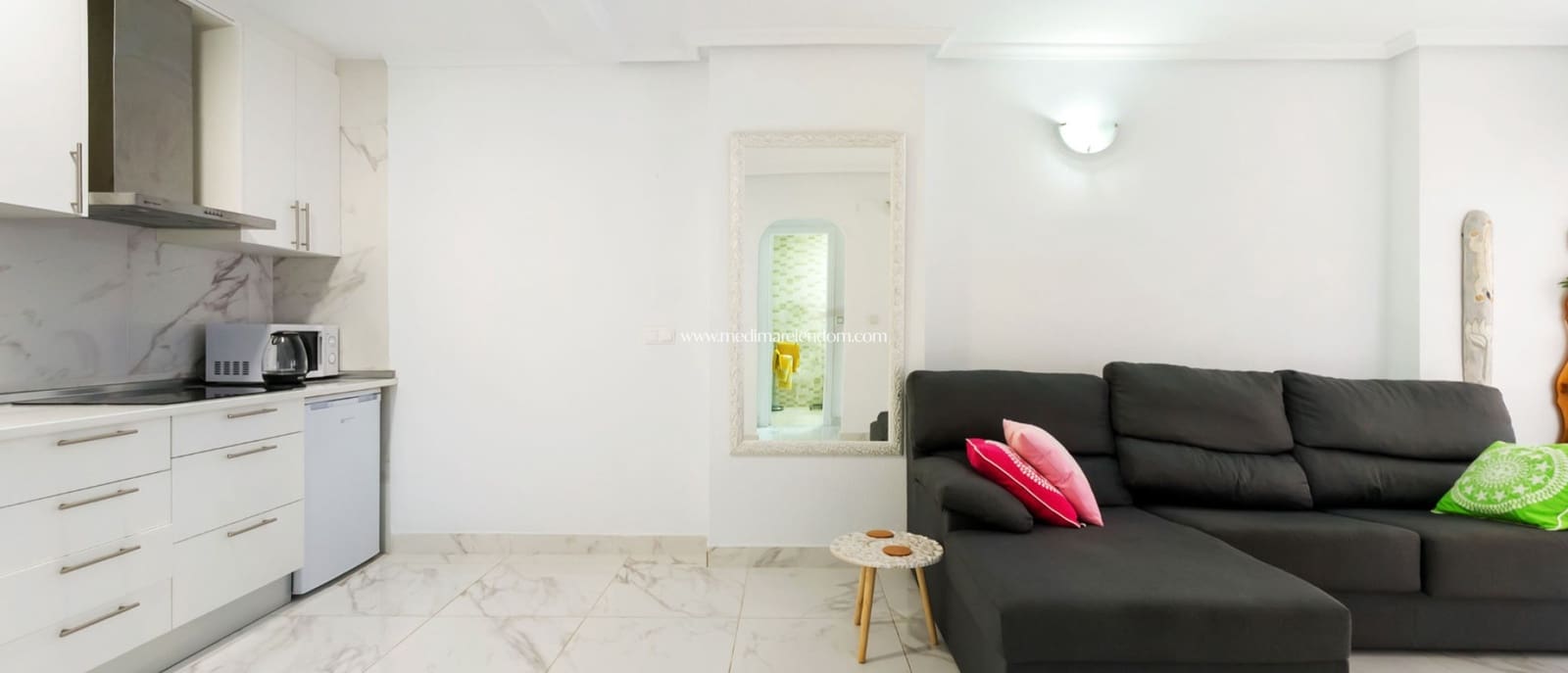 2 Zimmer Apartment zu verkaufen in Torrevieja mit Pool - 129.900 € (Ref: 9432375)