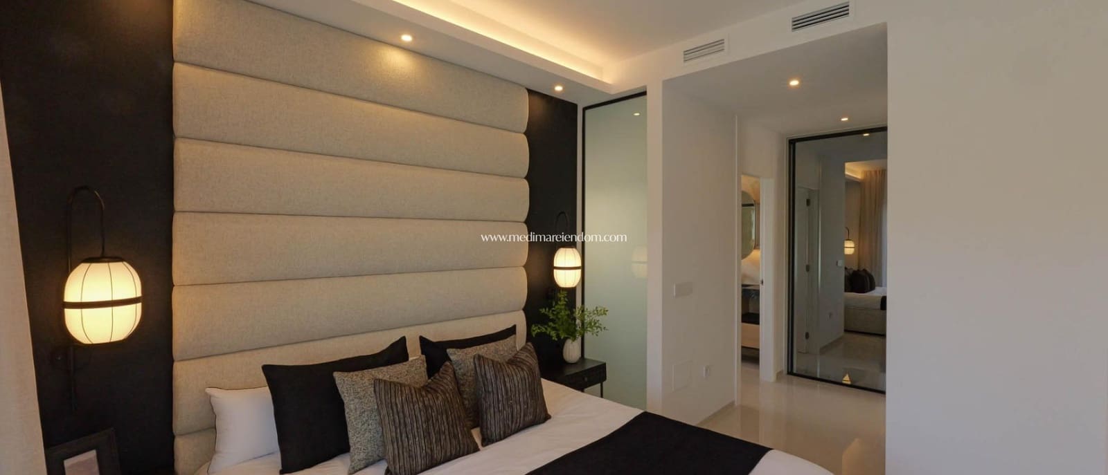 Chalet de 3 habitaciones en Ciudad Quesada en venta con piscina - 871.162 € (Ref: 9432610)