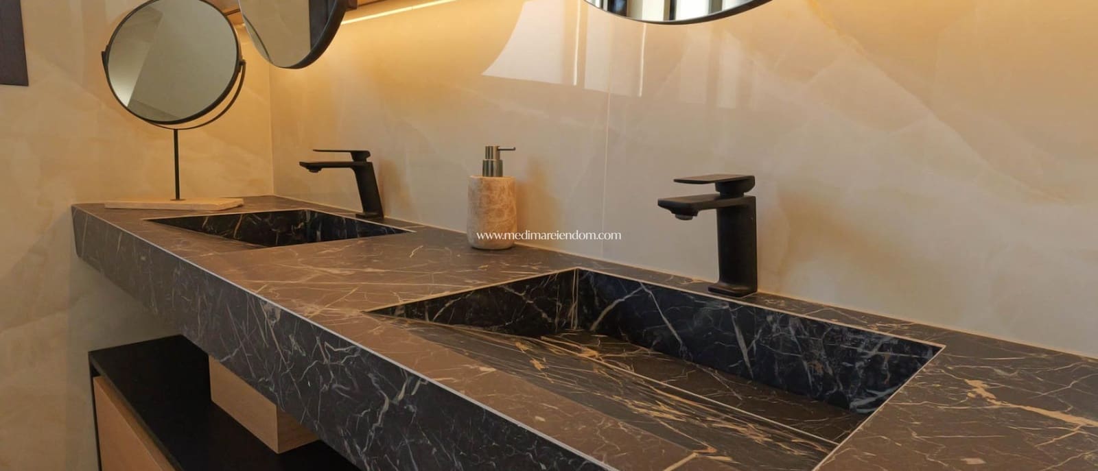 Chalet de 3 habitaciones en Ciudad Quesada en venta con piscina - 871.162 € (Ref: 9432610)