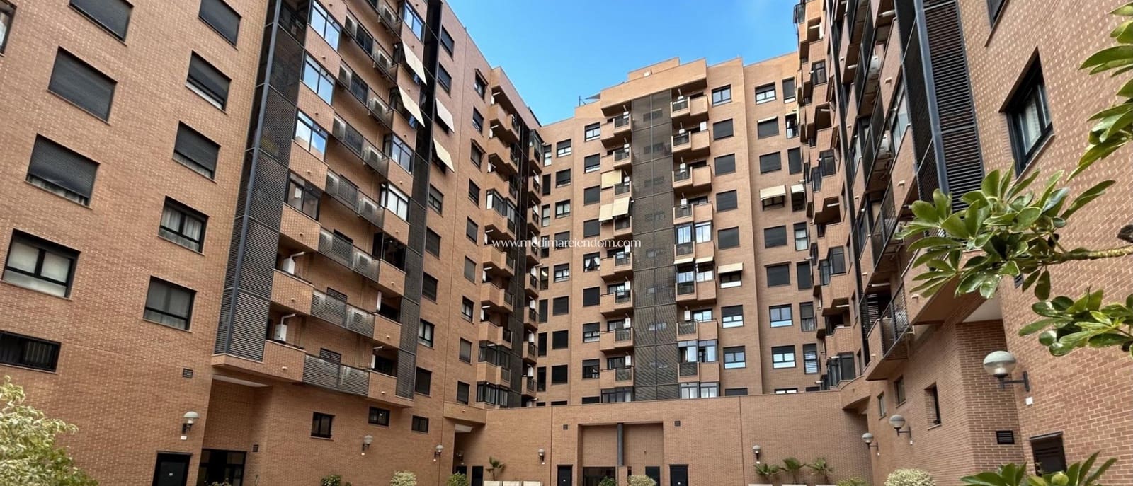 2 sovrum Lägenhet till salu i Alicante stad med pool - 319 900 € (Ref: 9432612)